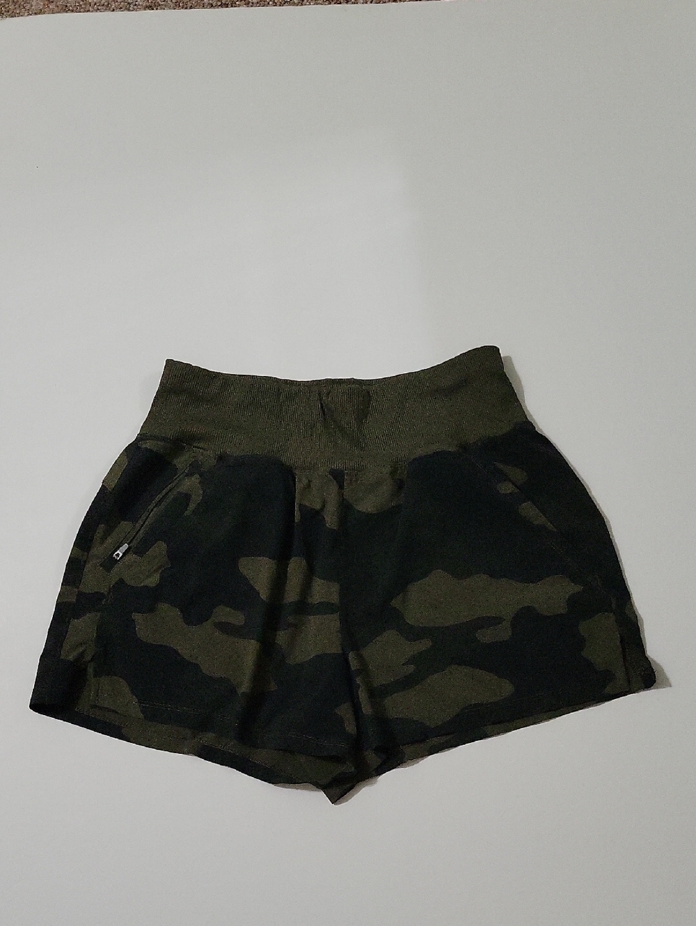All In Motion Olive & Black Camo High-Waist Athletic Shorts, Size S